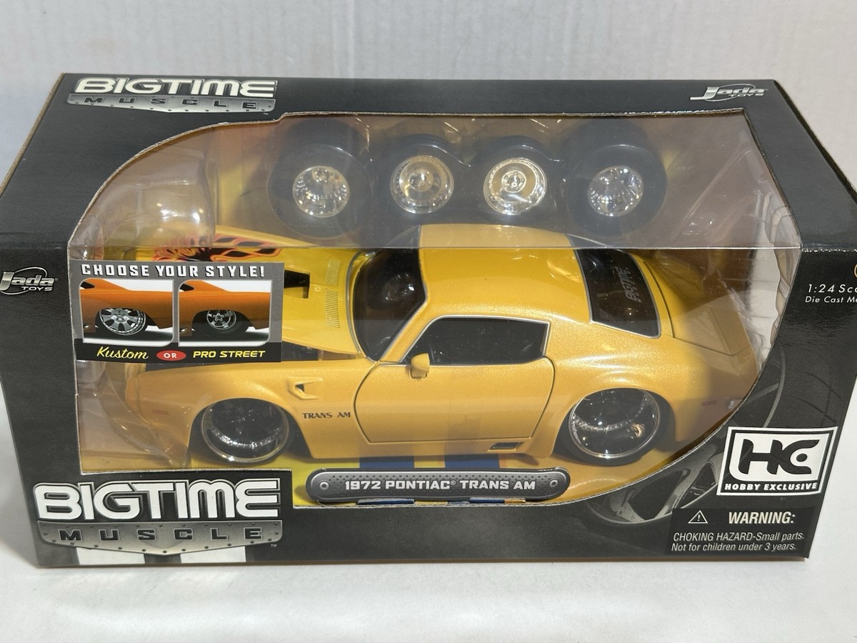 JADA BTM 1972 PONTIAC TRANS AM YELLOW 1:24 DIECAST WITH EXTRA SET