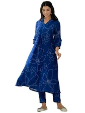 GoSriKi Women's Rayon Blend Anarkali Printed Kurta with Pant