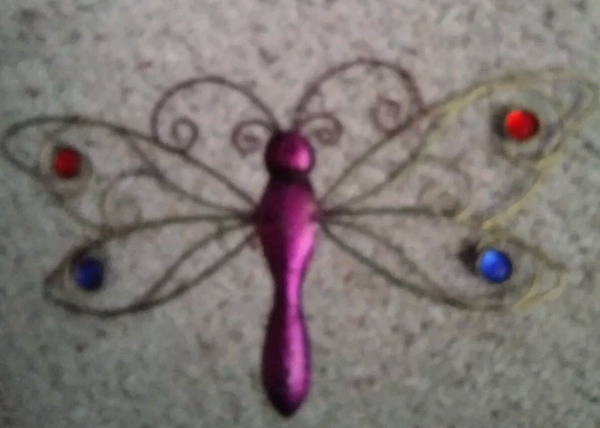 Picture 2 of 8