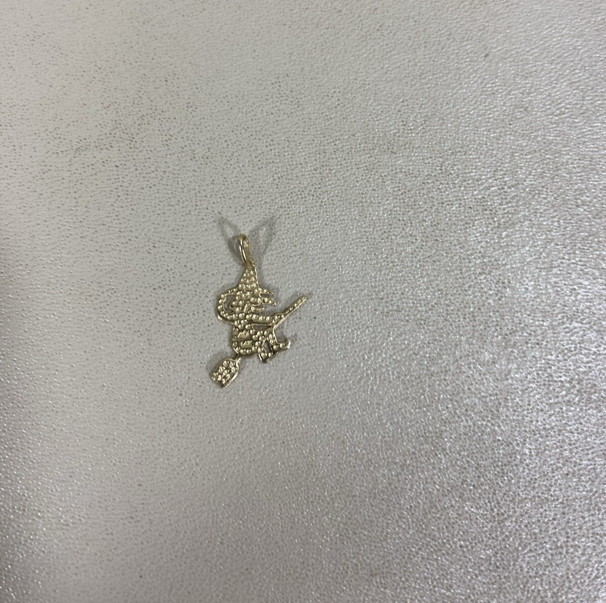 Picture 4 of 5