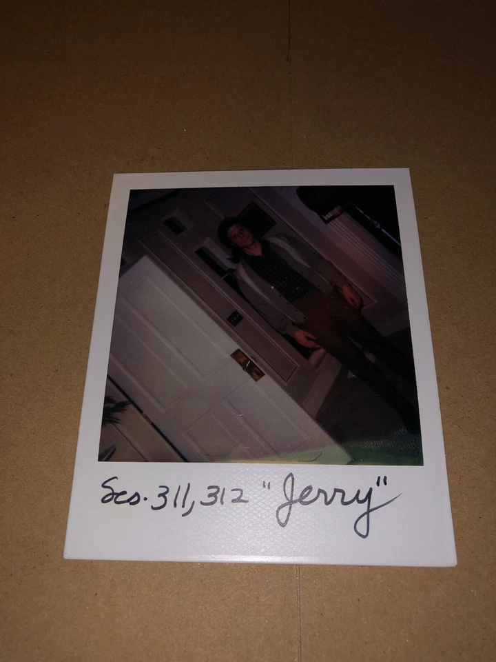 Elvis and Me (1988) Elvis Presley TV Movie Continuity Polaroid Set Photograph 66 - Bild 1 von 1