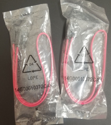 2 Stück ASROCK Serial ATA Kabel Sata 14G00010372CAK