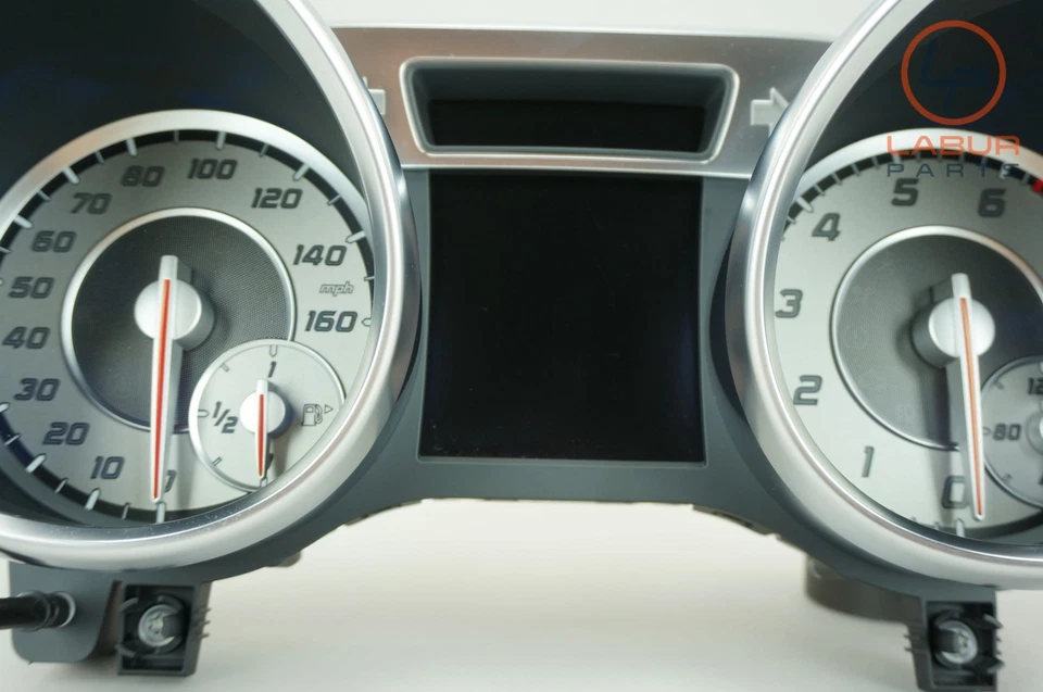 R231 Mercedes 13-16 SL550 Instrument Cluster Speedometer 2319009700 C672 - Image 4 of 4