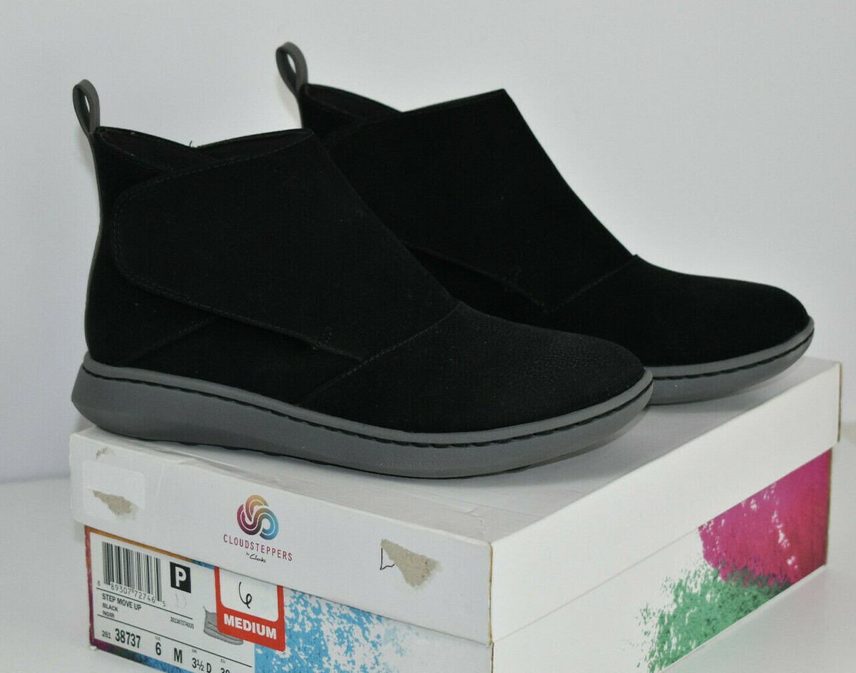 New Box Clarks Step Move Up Size 6 M Black Boots Booties