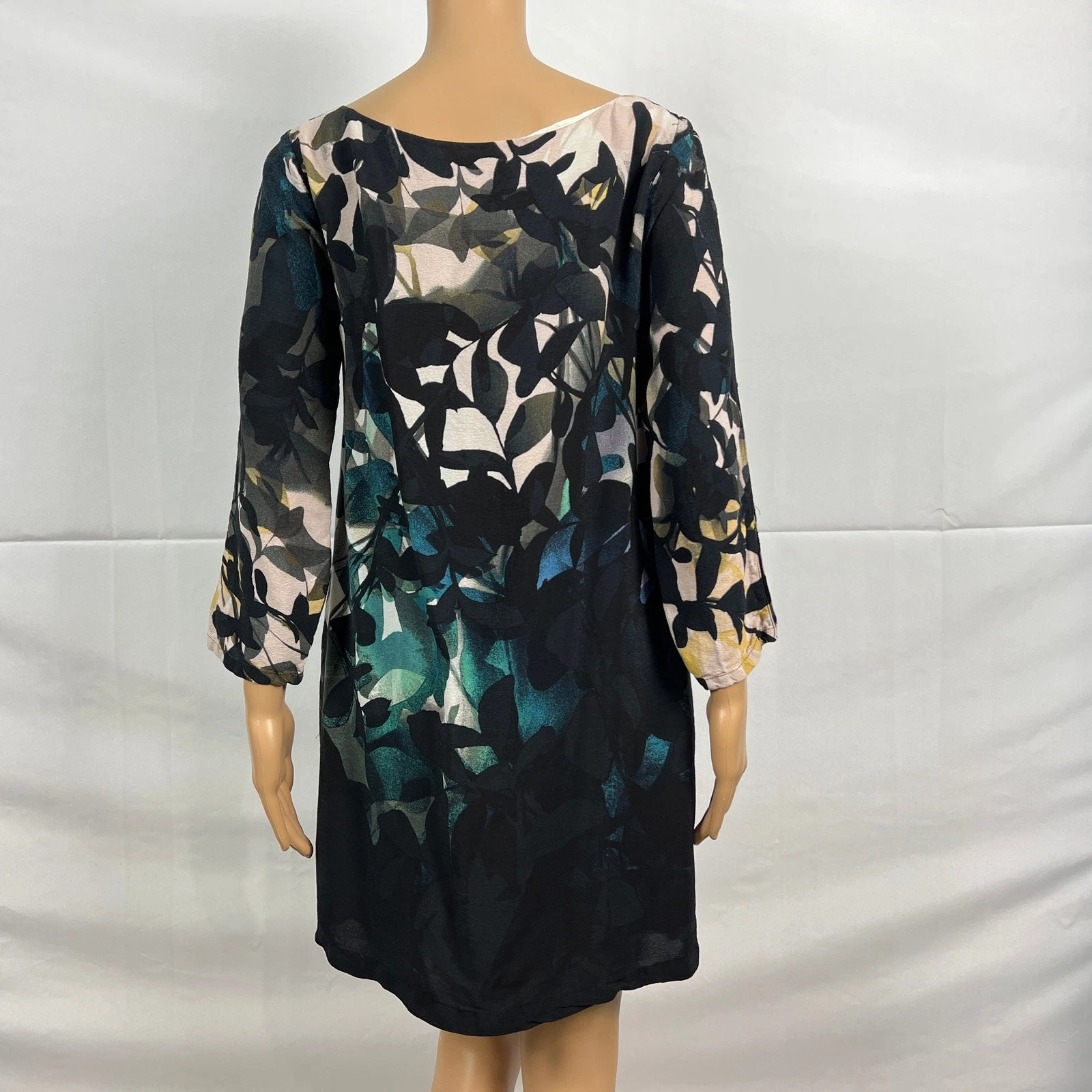 VETEMENTS Abito Anthropologie Maeve MEDIUM ombreggiato giardino stampa floreale spalle fredde tubino