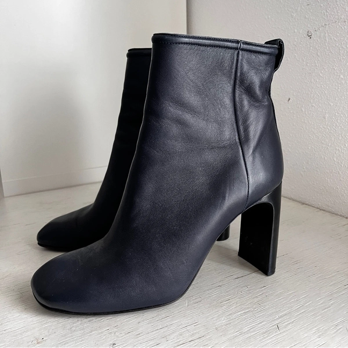 & Other Stories Leather Upper & Other Stories Ankle Boots  display picture 2