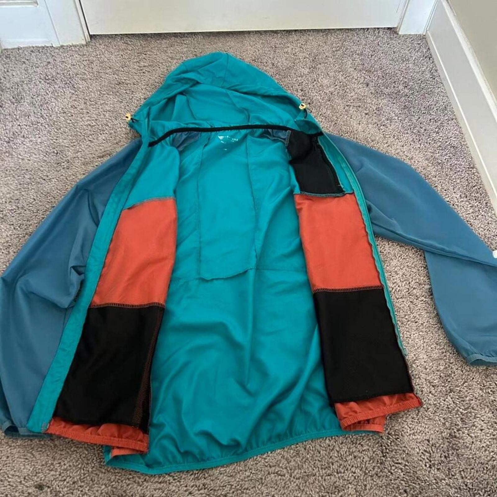 Multicolored windbreakerrunning jacket ventures e… - image 3