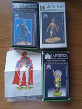 Lotto Di Numero  Quattro Soldatini  Misti 54 mm