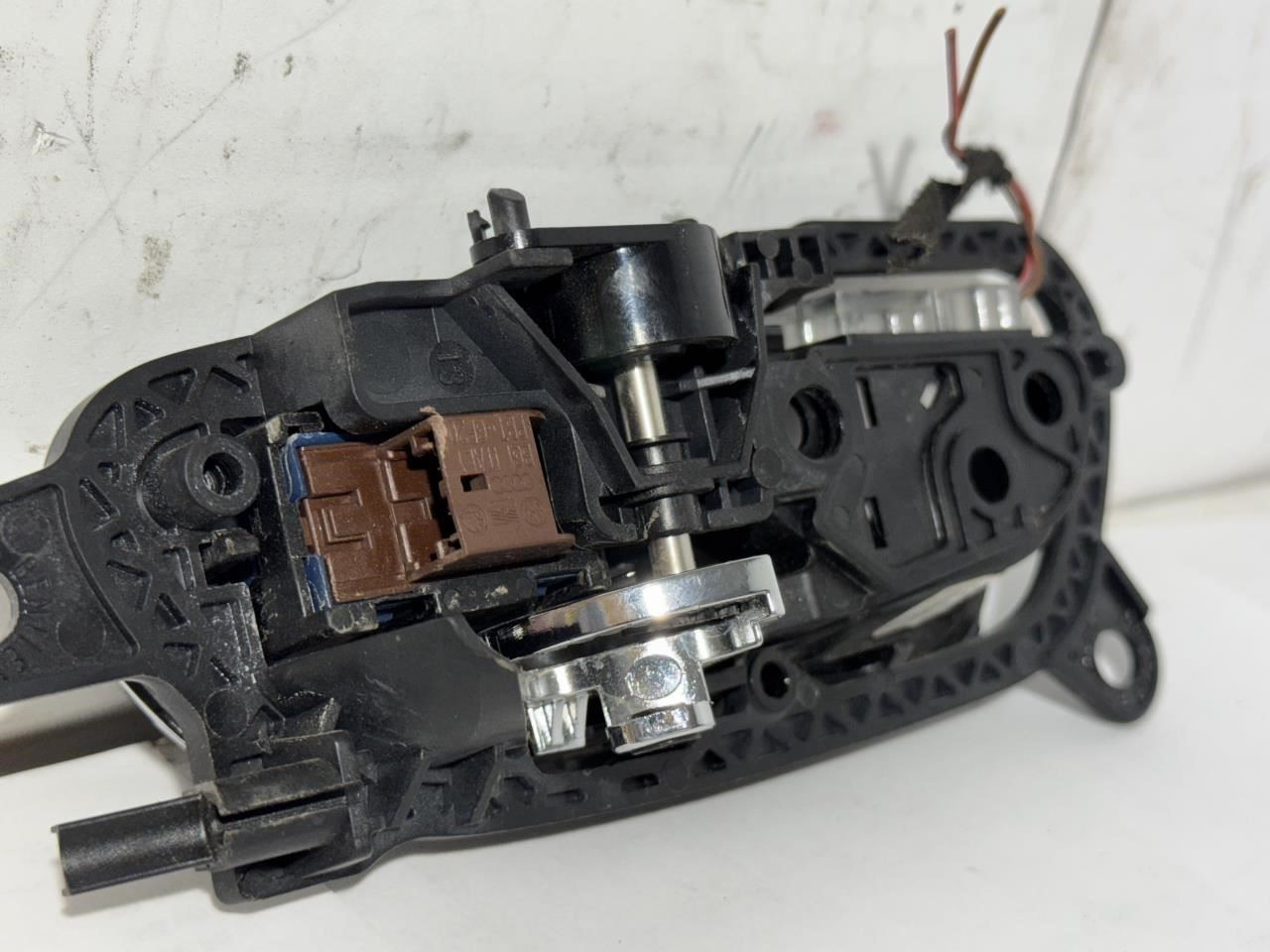 2012-2016 Bentley Mulsanne Passenger Side, Front Interior Door Handle