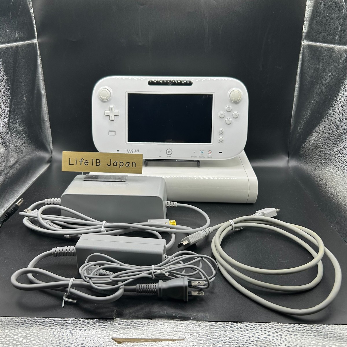 Nintendo Wii U 8GB Basic Console White/Shiro Ver with Touchscreen