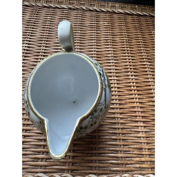 Jarra crema nipón pintada a mano paisaje escénico borde dorado patas Foto 4 de 4