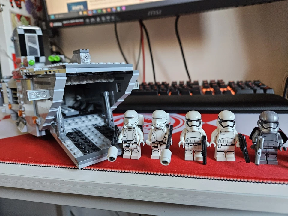 LEGO 75103: STAR WARS First Order Transporter - 100% VOLLSTÄNDIG Karton & Anleitung - Bild 3 von 4