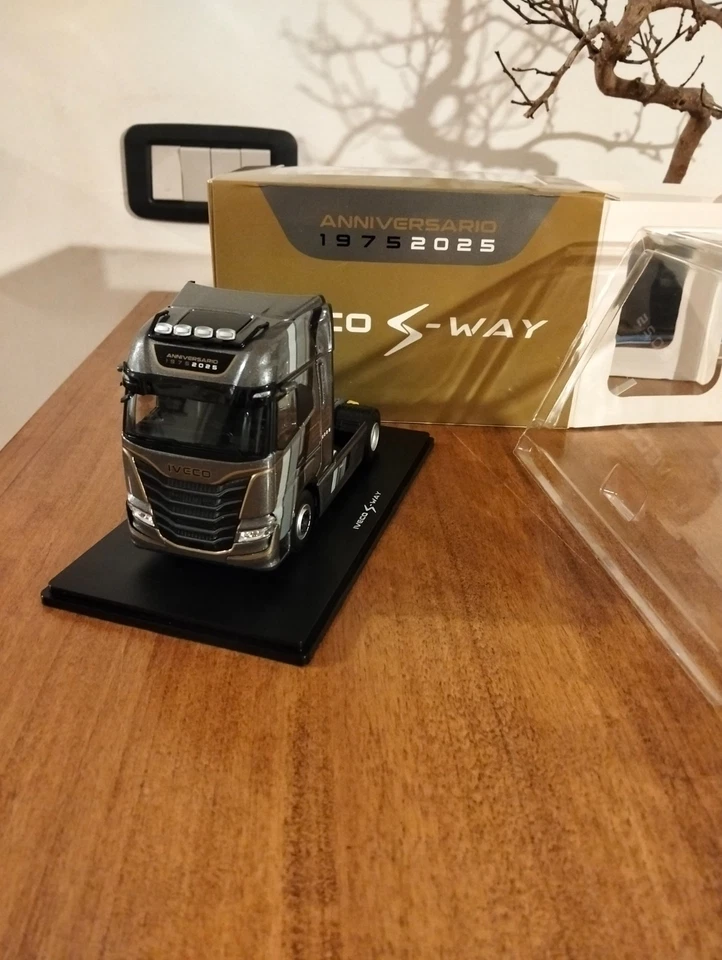 Eligor 1:43 Camion S-Way Anniversario 2025 Edizione 50° - Immagine 3 di 4