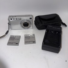 PENTAX OPTION S4i DIGITAL CAMERA CRACKED SCREEN PARTS ONLY 2 BATTERIES & CHARGER