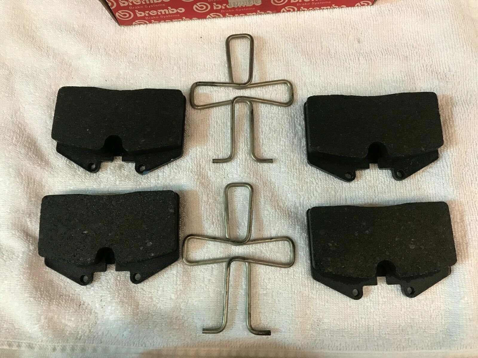 FERRARI 456 550 REAR BRAKE PAD SET BRAKE PADS BREMBO CALIPER OEM 70000925