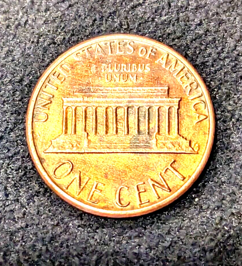 RARE ERROR 1982 PENNY NO MINT MISSING LETTERS AND ITEMS ALSO AN EYE DIE CRACK*** - Image 2 of 4