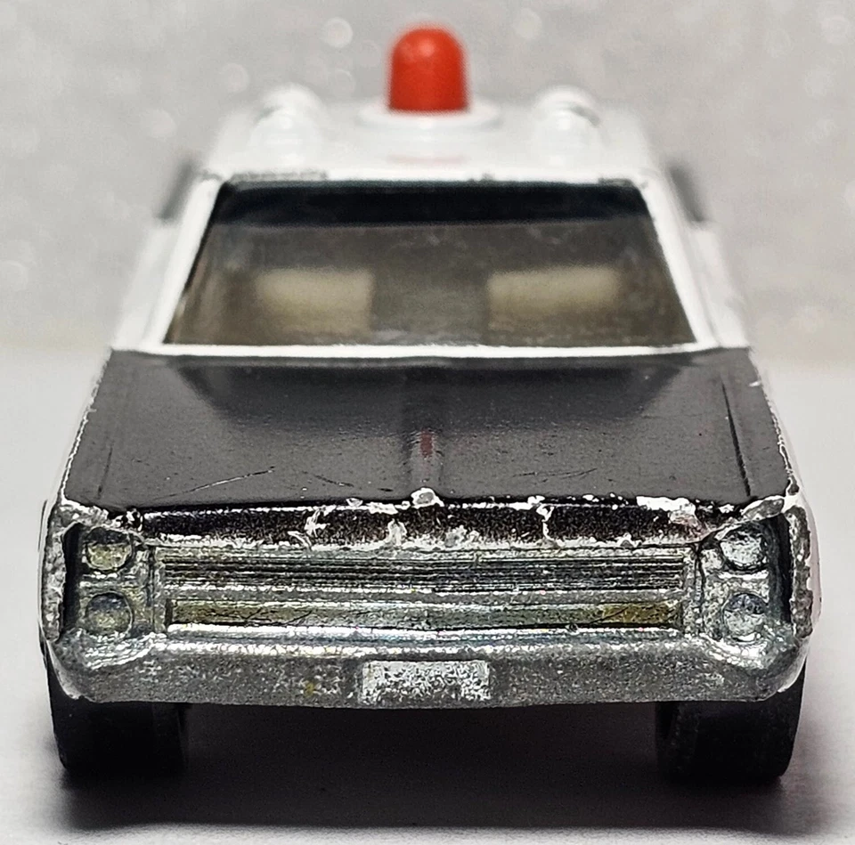 Vintage Hot Wheels Redlines Custom Police Cruiser, White 1969, USA, Opaque Siren - Image 3 of 4