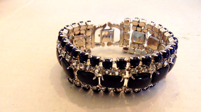 VINTAGE GALE SIGNED NAVY BLUE STONE BRACELET 1'' WIDE
