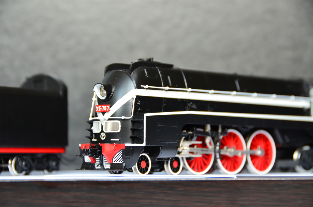 HO Eisenbahn Canada HO-002/3 Pashina SL7 Steam Locomotive HO Eisenbahn Canada HO-002/3 Pashina SL7 Steam Locomotive
