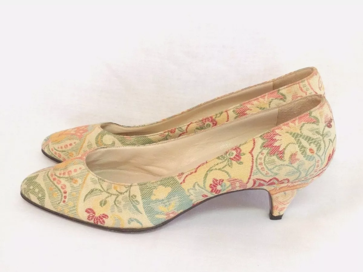Lord and Taylor Floral Pumps Womens Size 7 N Made in Italy Vintage 60s Shoes