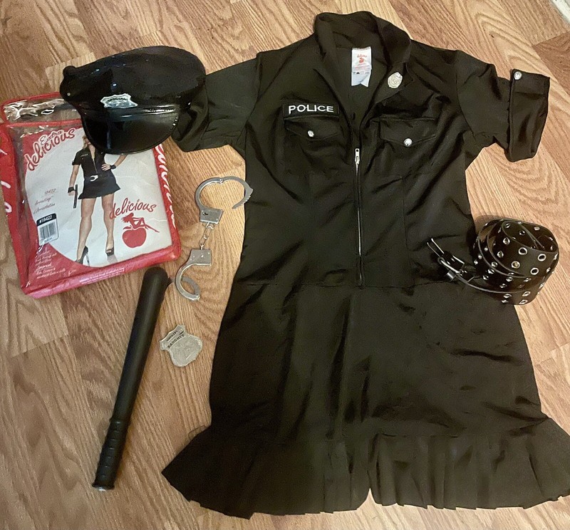 Extra Delicious Police Officer Women’s Costume Lot Sz. 1X-2X LQQK!