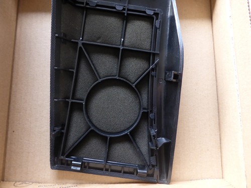 Genuine Mercedes W124 rear Loudspeaker cover right black New! NOS! - Foto 2 di 2