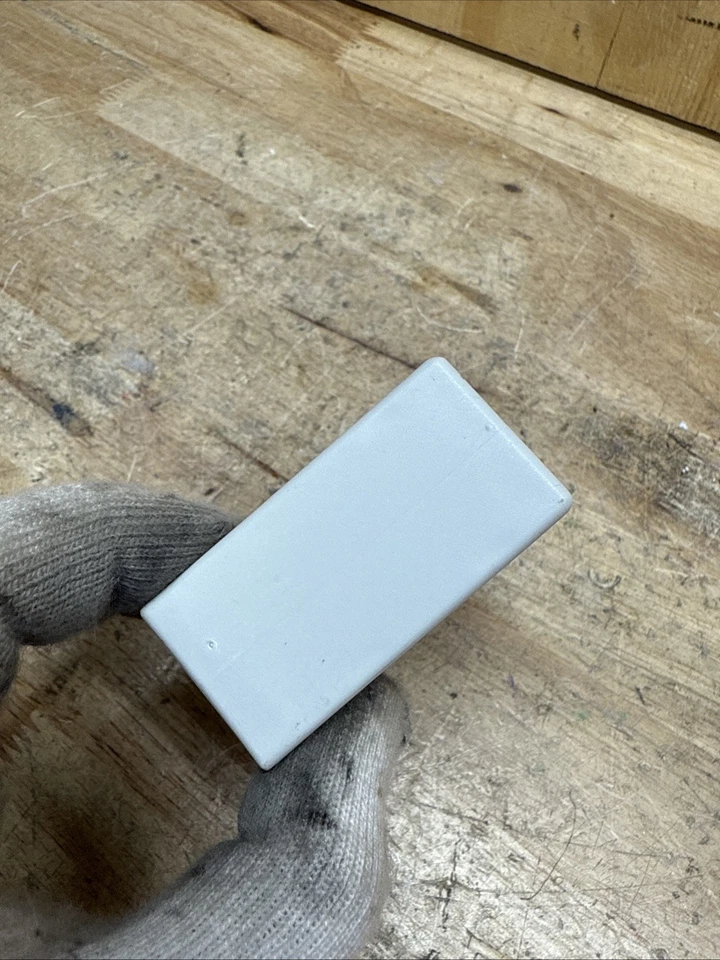 04-07  BMW E60 E63 525i 530i 545i 645Ci Micro Power Control Module 6135-6939655  - Image 4 of 4