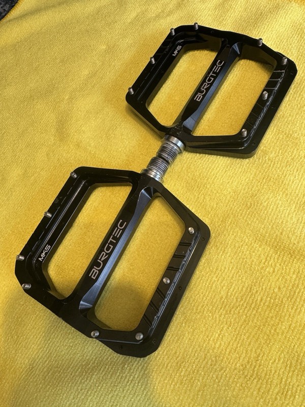 Burgtec Penthouse Flat MK5 Alloy Pedals - Burgtec Black