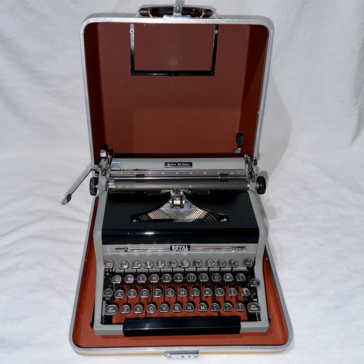 Antique Royal Typewriter In Antique Mercantile, Trade & Factory