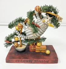 Vintage Lang Co. Primitive Cat Figurine Christmas Mischief Wit & Whimsy Flaw