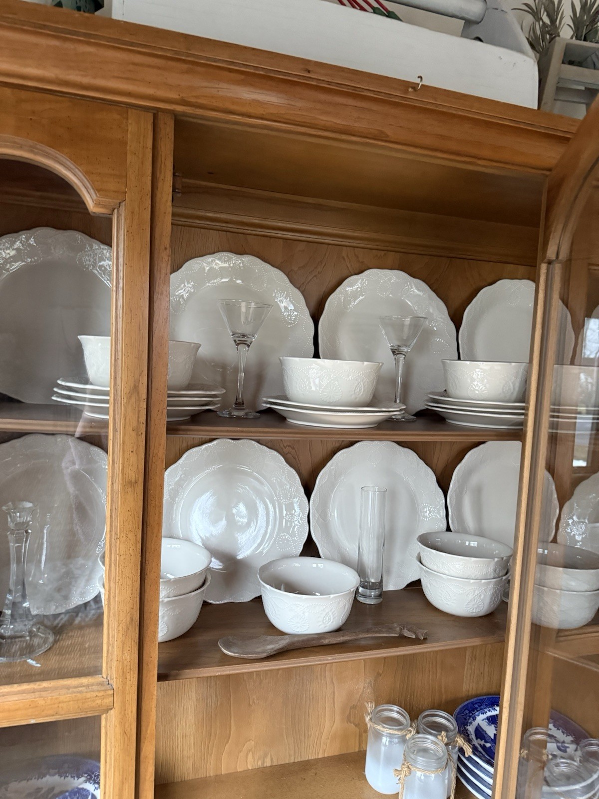 Pioneer Woman Cowgirl Lace Dining Set Stoneware Dinnerware