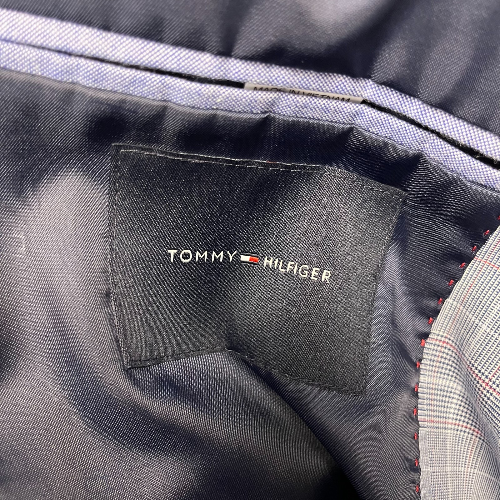 Tommy Hilfiger Men's Plaid Blazer Size 42S Gray Blue Red Stretch Sport Coat thumbnail 12