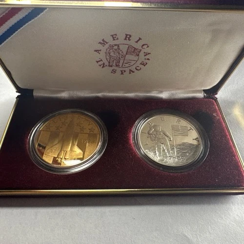 1988 AMERICA IN SPACE YOUNG ASTRONAUT MEDAL PROGRAM SILVER & BRONZE COIN SET