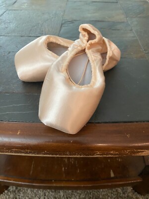 Women's Bloch #ES0160L European Balance Size XXX Pointe Shoes