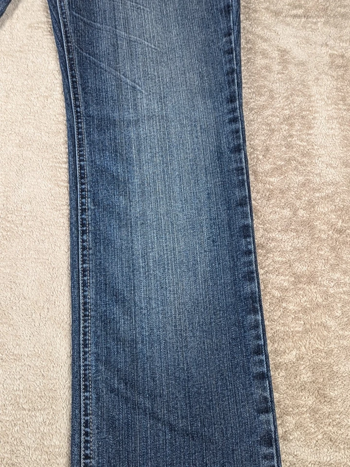 Pantalones de mezclilla elásticos cortos de tiro bajo Decree Junior talla 9 DK Blast con lavado de tinte nuevos con etiquetas Foto 3 de 4