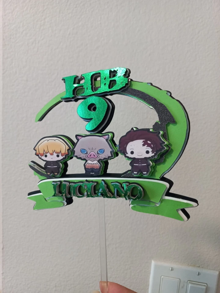 Голографический топпер для торта Little Demon Slayer с персонажами аниме - Изображение 2 из 4