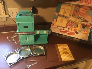 kenner easy bake oven 1964