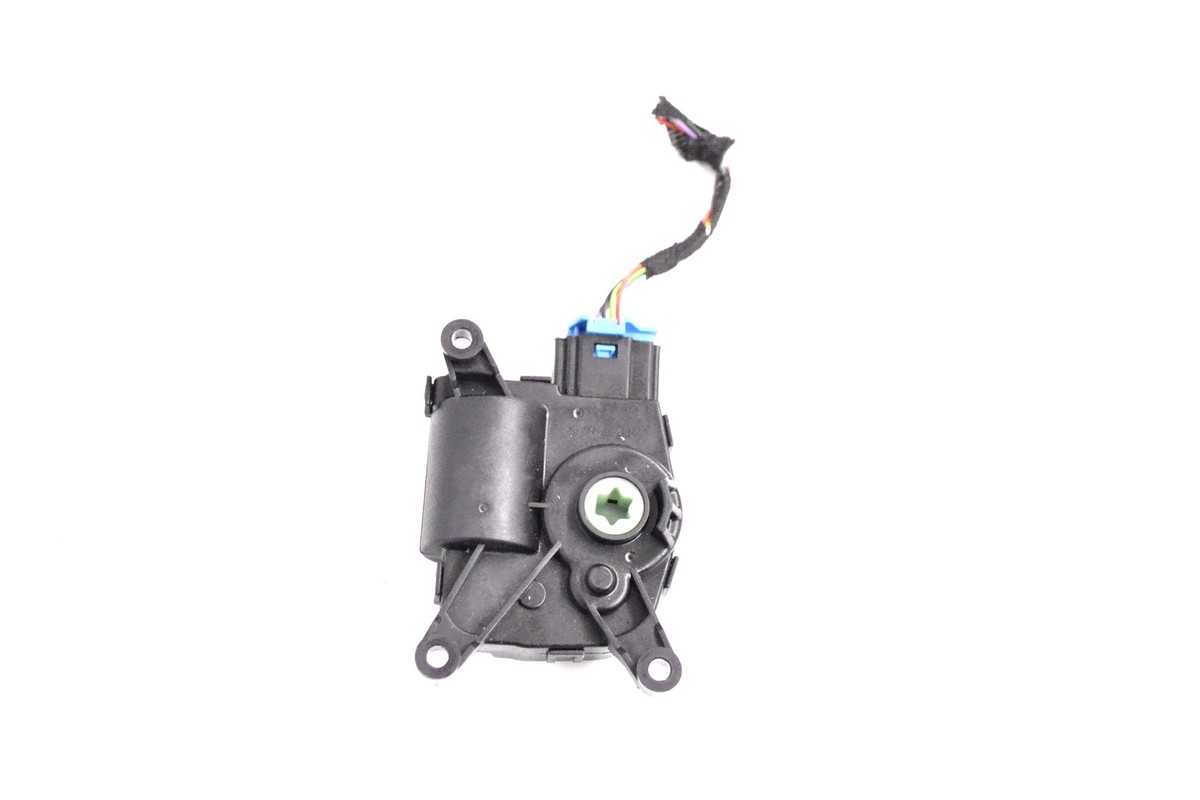 Volvo XC40 2.0 T4 2019 RHD Heater Flap Actuator Motor 32226715 