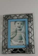 home trends heirloom baby frame 7 1/2 x 8 1/2 hold 4 x 6 photo good