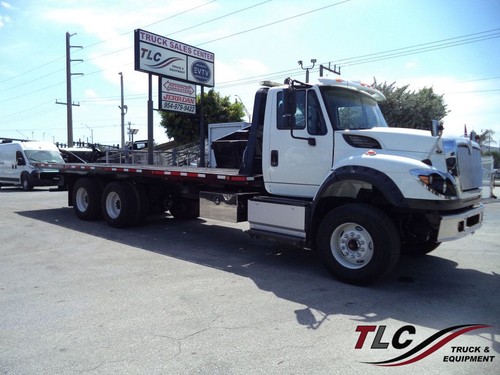2016 International 7600 w/ JerrDan 28ft Industrial Carrier 15 Ton Tandem Axle