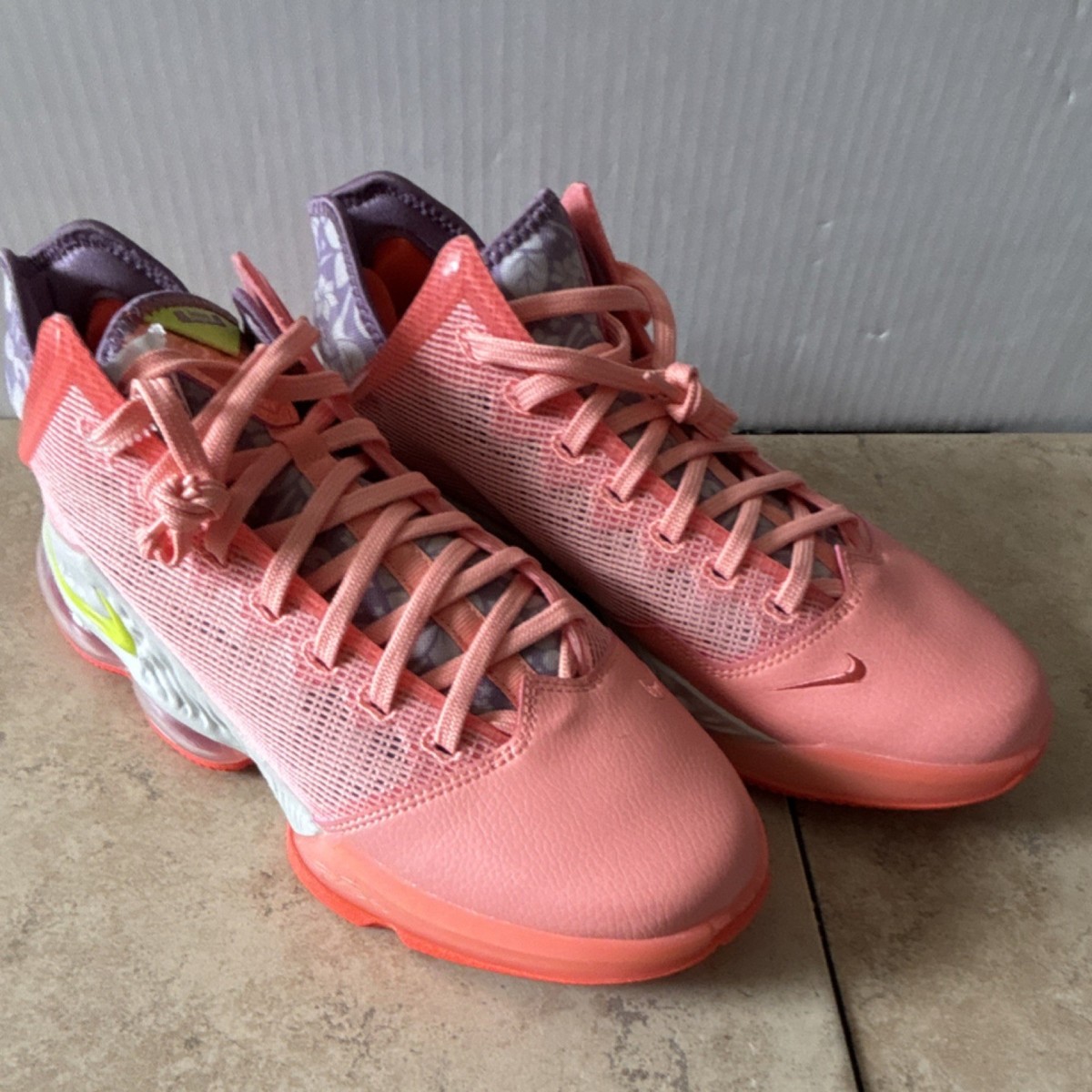 Nike LeBron XIX 19 Low Hawaii Aloha Crimson Bliss DQ8344-600 Size