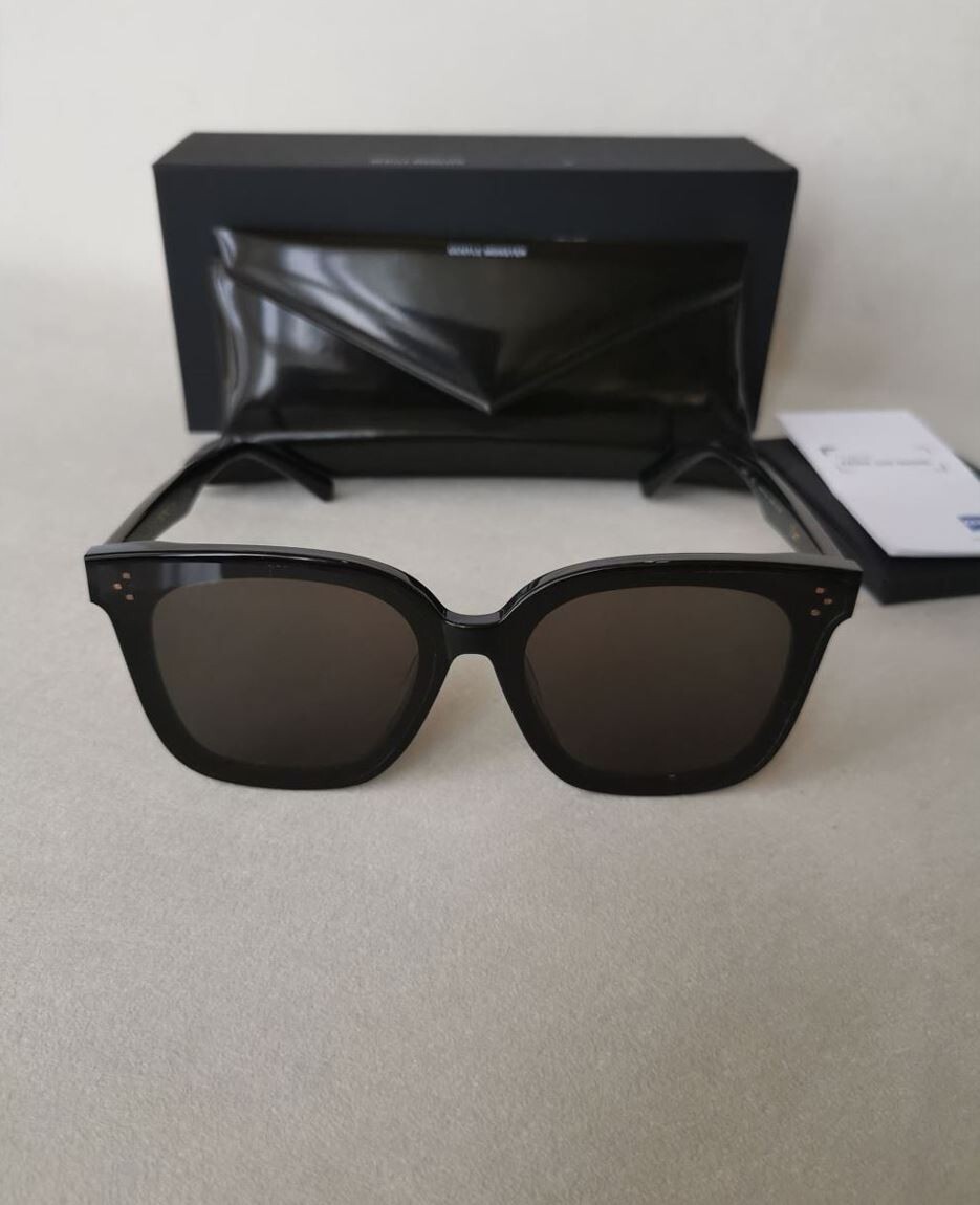 Gentle Monster Her 01 sunglasses Black | eBay UK