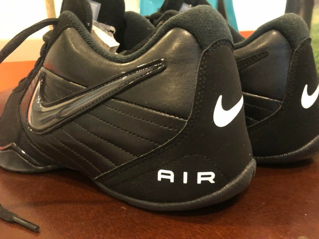 nike air baseline low black