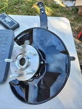 Front Left Side Steering Knuckle & Wheel Bearing Hub Assembly For Honda...