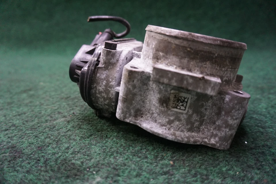 MAZDA 6 2010 3,7 L cuerpo del acelerador OEM 7T4E9F991FB Foto 2 de 4