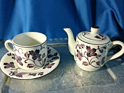 Andrea Sadek stackable tea for 1, 4pc cup saucer Floral Teapot mauve flowers