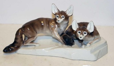 Haas & Czjzek Porcelain Fox Pair Figurine Schlaggenwald 1792 Czechoslovakia