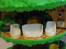 KENNER POP UP FAMILY TREEHOUSE TREE TOTS Doll house FURNITURE SOFA COUCH CHAIRS