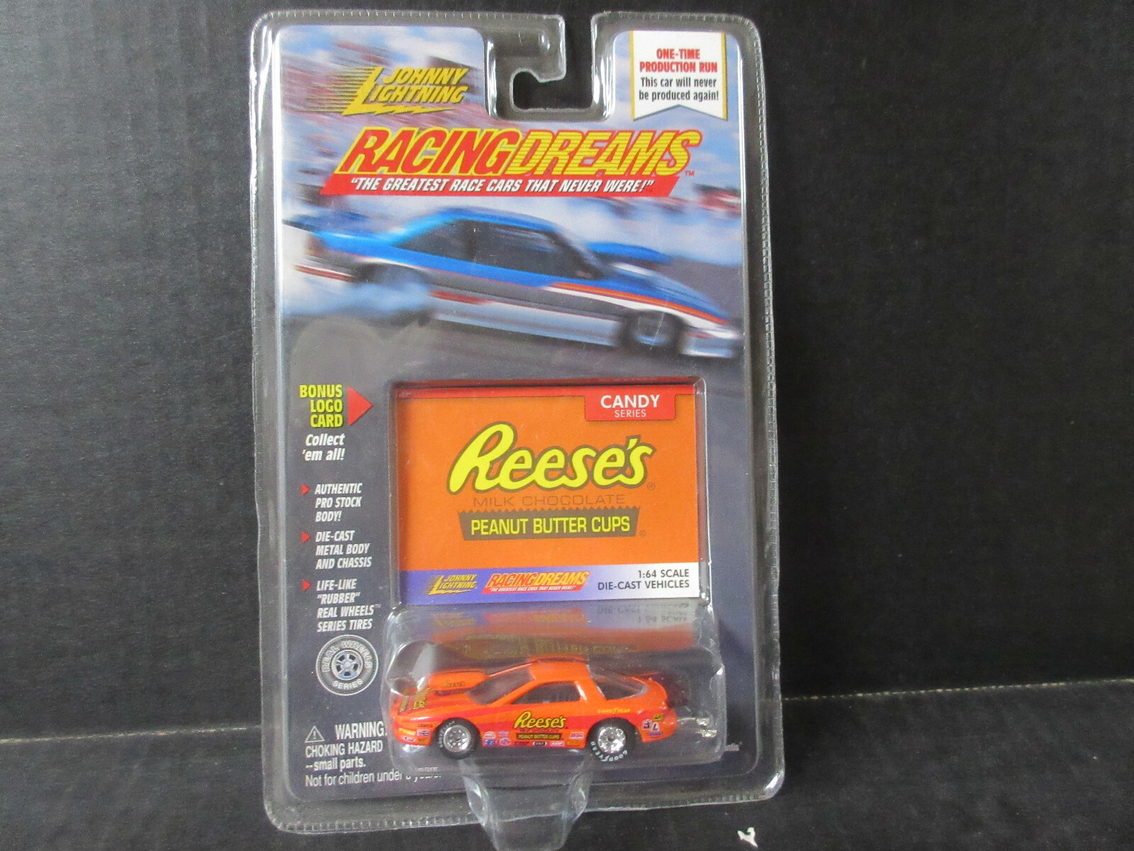 1999 Johnny Lightning Racing Reese's  -- 1/64th scale -- Stock # 199