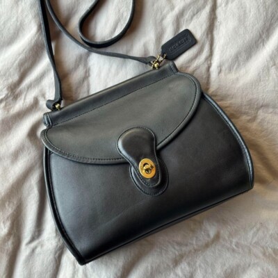 バッグ old coach leather shoulder bag s-l400.jpg